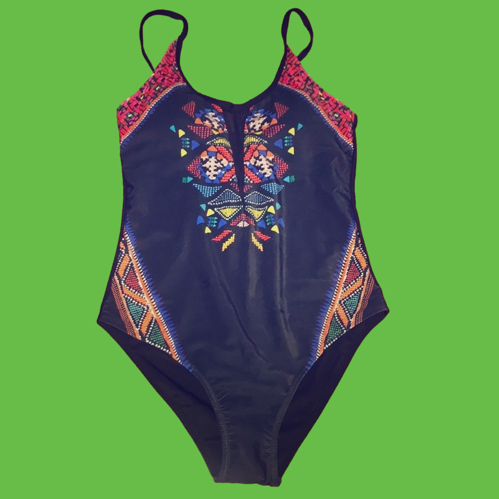 GORGEOUS NWOT medium women’s swimsuit